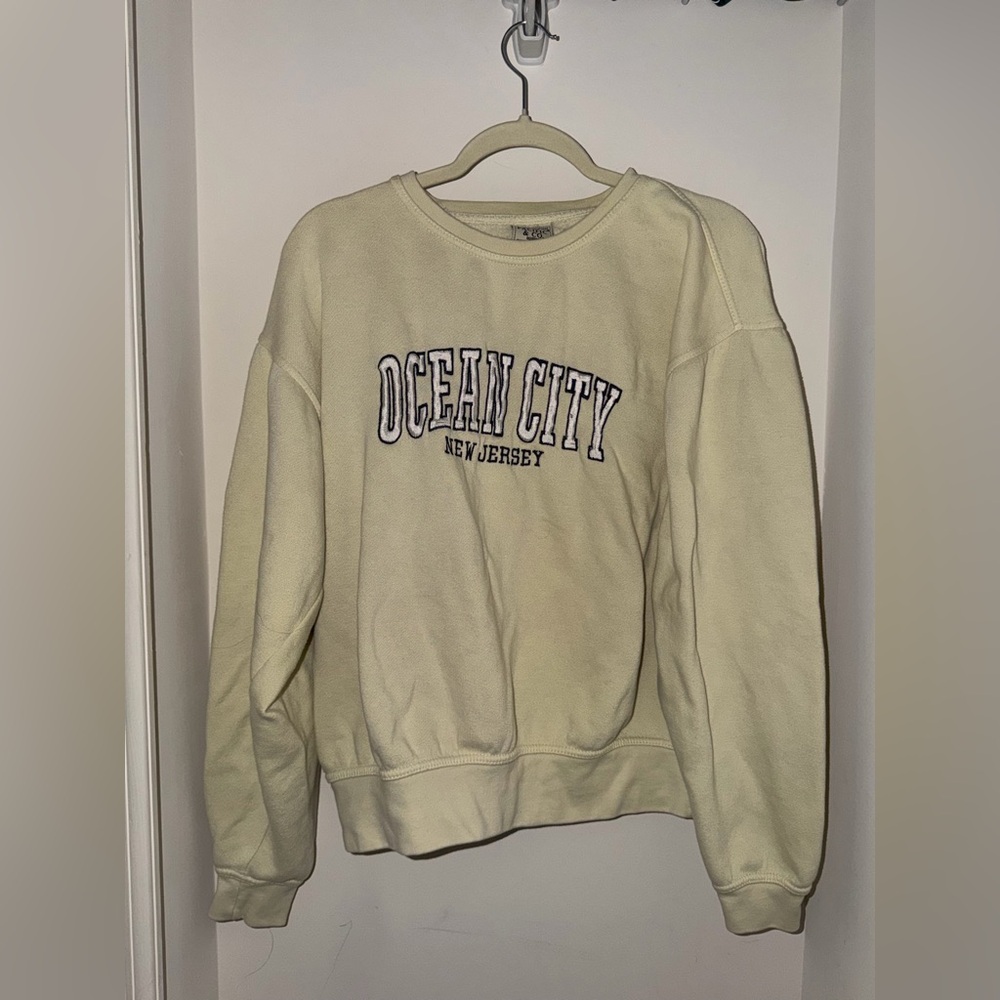 Ocean City New Jersey Crewneck Sweatshirt - Pale Yellow